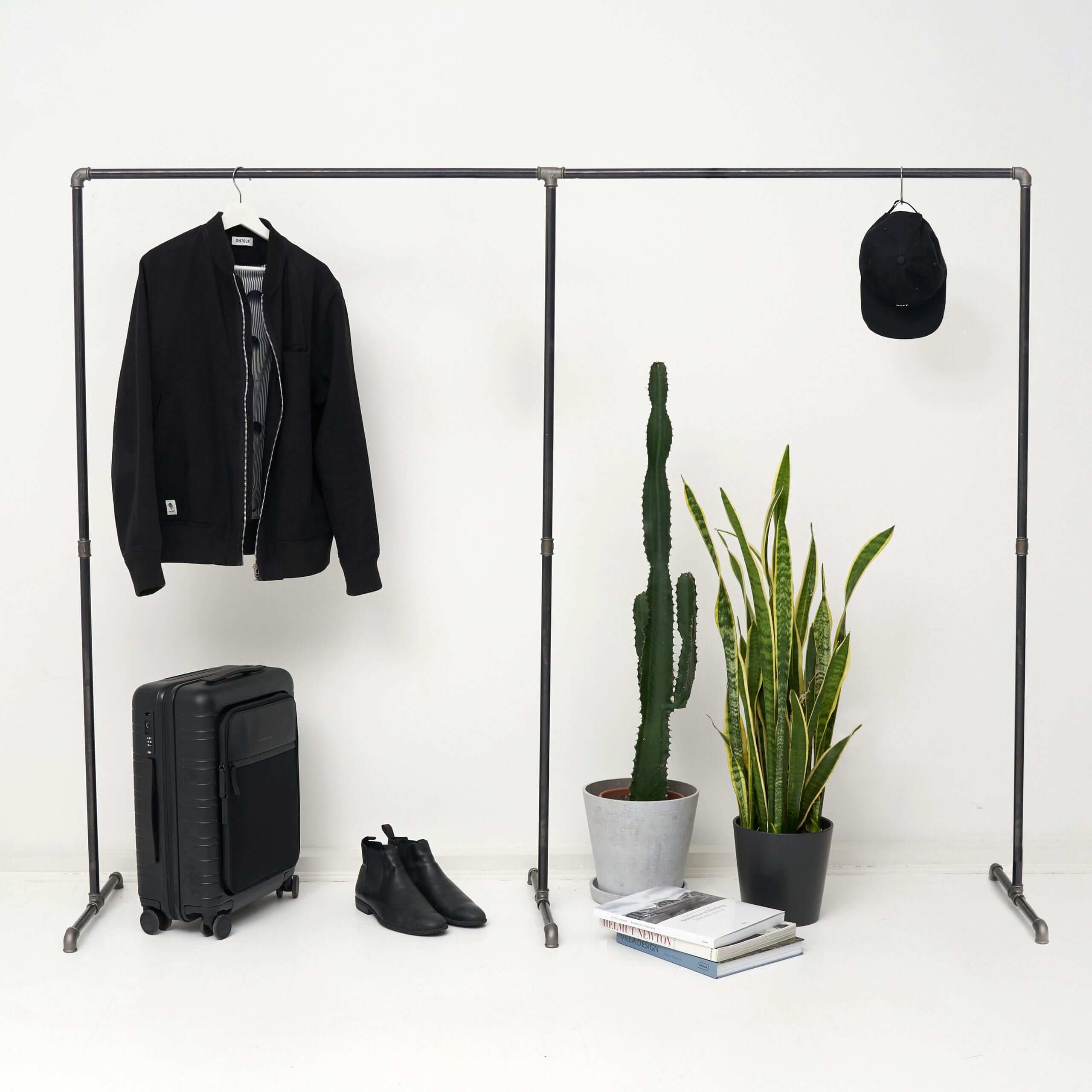 Freistehende Kleiderstange LOFT EIGHT, Kleiderständer im Industrial Design, perfekt als Garderobe